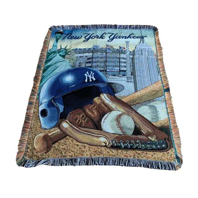 The Northwest Company MLB New York Yankees 44” x 58” Throw Blanket USA Made