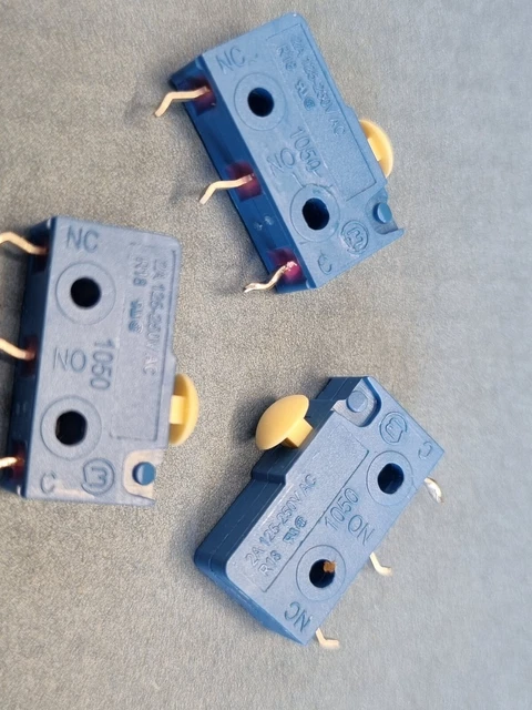 3 Marquardt 1050 Microtaster 2A 250VAC