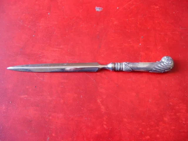 Abrecartas antiguo. Mango de plata (antique letter opener, ancien coupe papier)