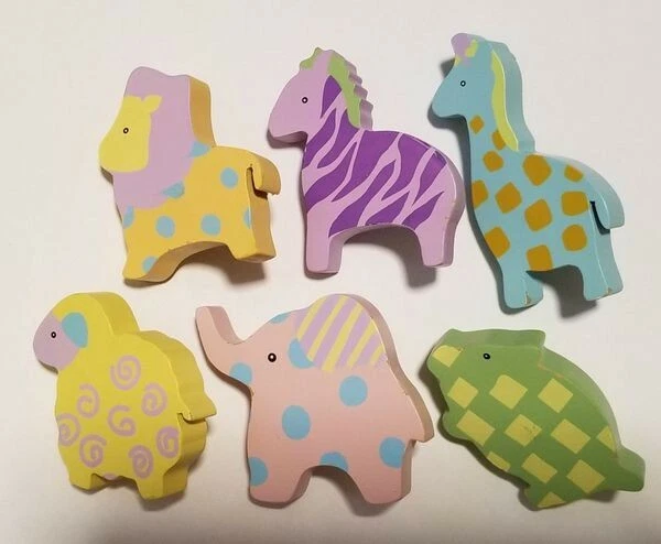 Animal Shape Wooden Dresser/Drawer Pull Knobs Set of 6