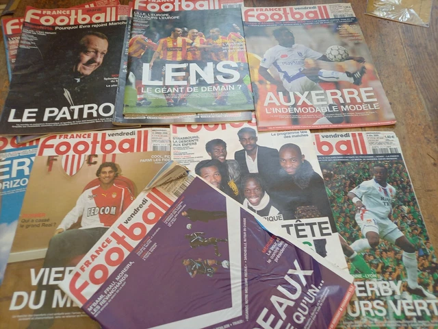 Lot De 10 Magazines France Football - Années 2005-2006