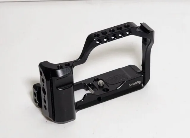 SmallRig Cage for Canon EOS M50 & M5 with Integrated Grip & QR NATO Rail 2168C