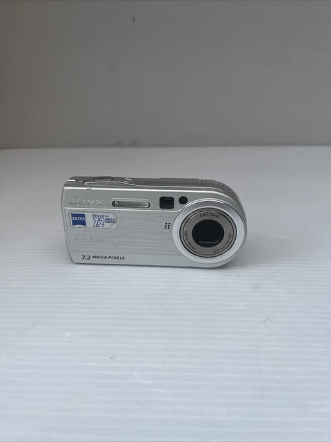 Sony Cyber-Shot DSC-P150 7.2 Mp - Digital Camera - Silver