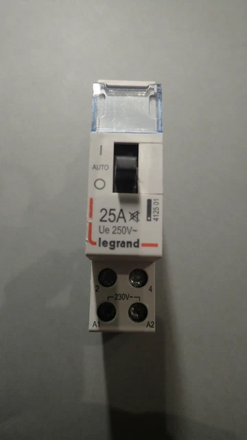 LEGRAND 412501 - Contacteur silencieux JOUR NUIT pour Cumulus ou autre ...