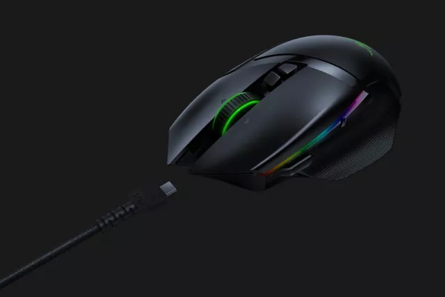 * Razer Basilisk Ultimate Gaming Mouse Wireless RF 20.000 DPI RGB ohne Dock 2