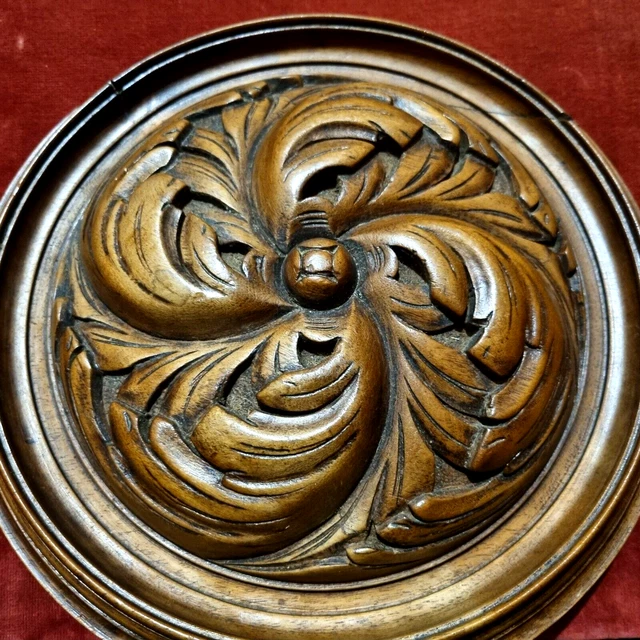 Large rosette wood carving round panel - Antique French architectural salvage .