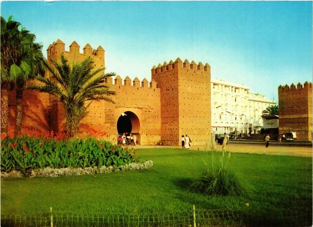 CPM AK MAROC RABAT-Les remparts et l'entrée de la ville (343063)