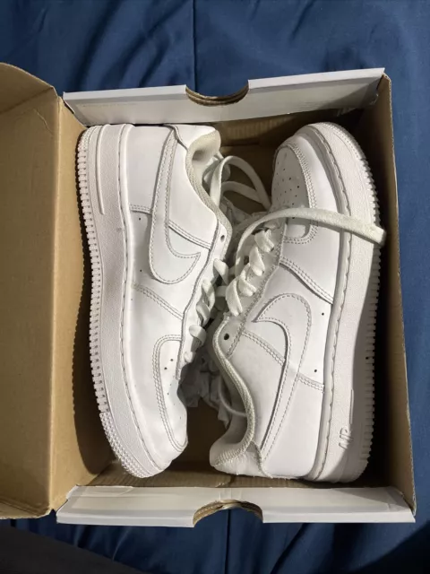 Size 5 (GS) - Nike Air Force 1 LE Low Triple White