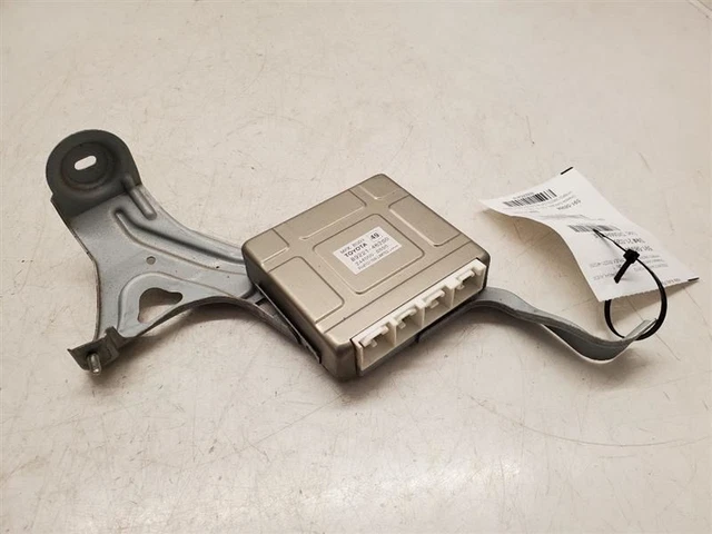 Toyota Highlander Hybrid, Multiplex Network Right Hand Dash, 06-07, 89221-48260