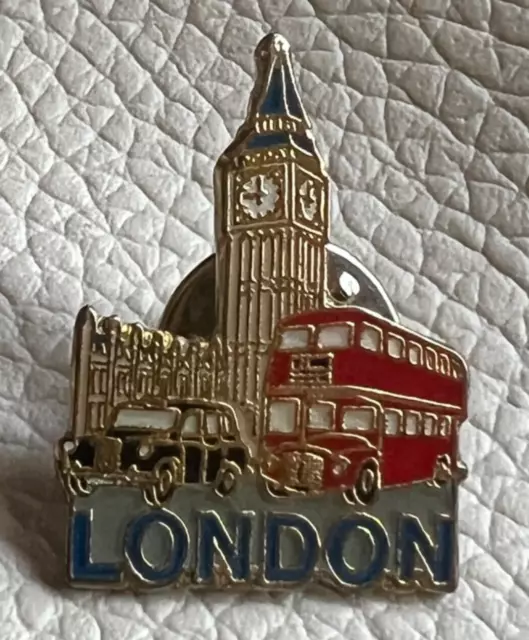 LONDON SOUVENIR BIG BEN TAXI RED BUS pin badge lapel brooch