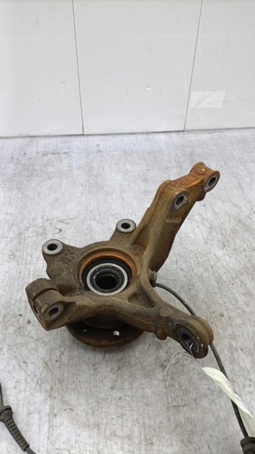 Fusee avant droit DACIA SANDERO 3 1.0i - 12V TURBO TCE 90 ECO-G HY/R:62615796