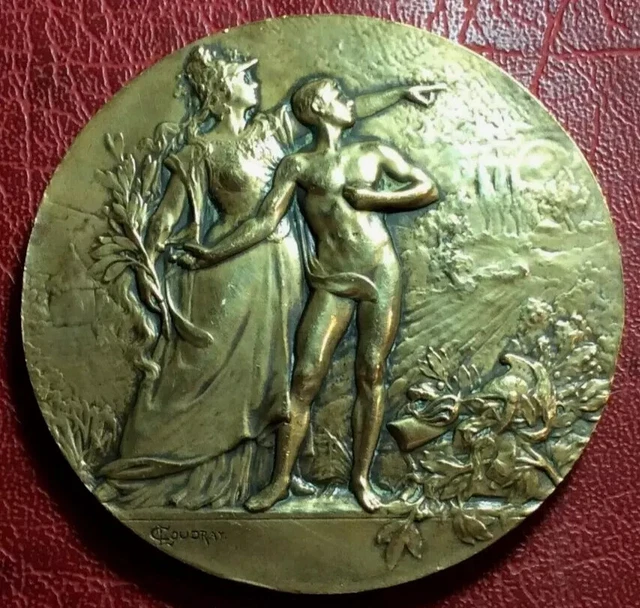 ART NOUVEAU MARIANNE Showing Young Man Nude Shooting Range 137Gr Medal