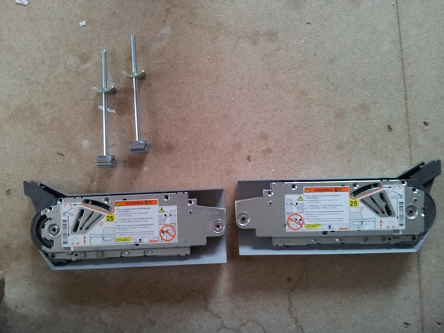 BLUM AVENTOS HF - Blum Aventos HF Bi Fold Lifting 20f200 £40.00 ...