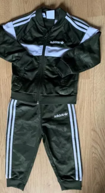 Tuta mimetica ragazzo età 2-3 anni ADIDAS ORIGINALS cachi giacca con cerniera NUOVA