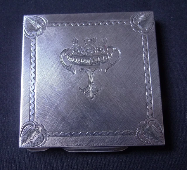 Poudrier Ancien En Argent 800 Fin Ciselé à Motifs Fleuris - Vintage élégant