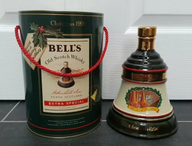 Wade Porcelain Bells Old Scotch Whisky Christmas 1991 Bell Decanter Empty