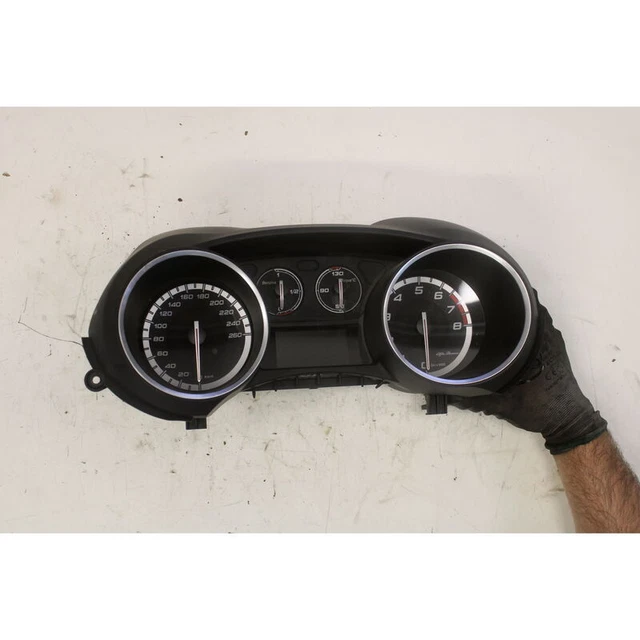 Tableau De Bord ALFA ROMEO GIULIETTA 2 PHASE 2 - 1.6 JTD - Pièce D'occasion
