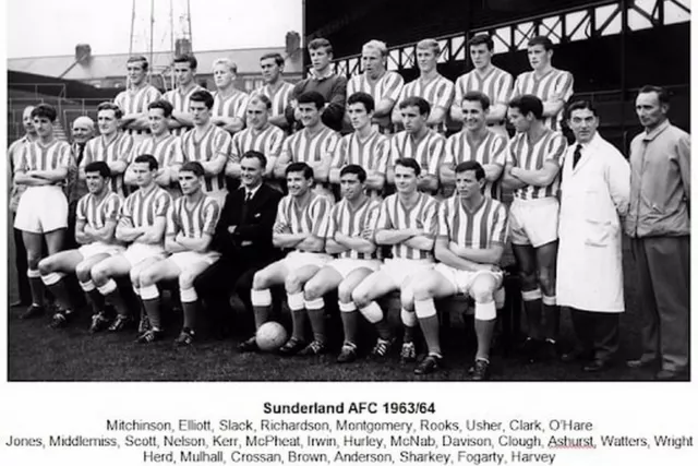 Sunderland Football Team Photo>1963-64 Season