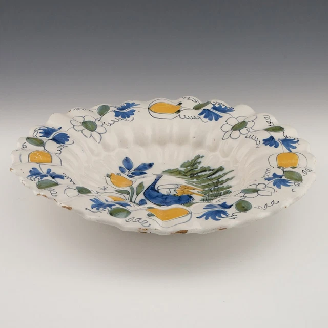 A Late 17th Century Dutch Delft Lobed Dish 2
