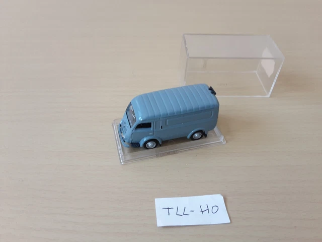 UNIVERSAL HOBBIES, RENAULT 1000 KGS, 1/87e