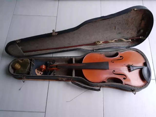 alte Violine mit Zubehör , Geige mit Koffer und Bogen , defekt