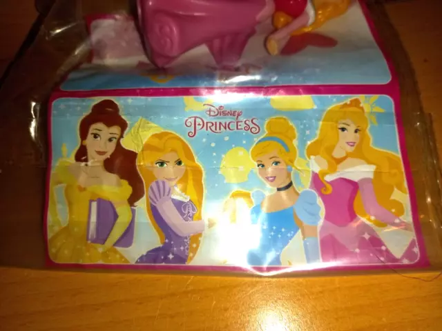 Ü Ei Maxi Mädchen: 2x Disney Princess von Weihnachten 2020 + 1 BPZ