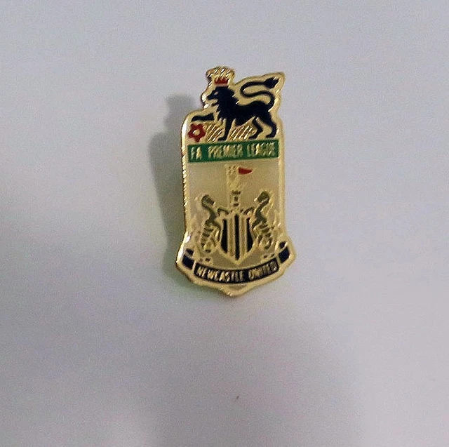 Broche / Badge Métal Newcastle United FC - Premier League - Pin's Officiel