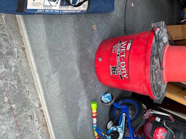 craftsman wet dry vacuum older needs a hose works great I have tested it out