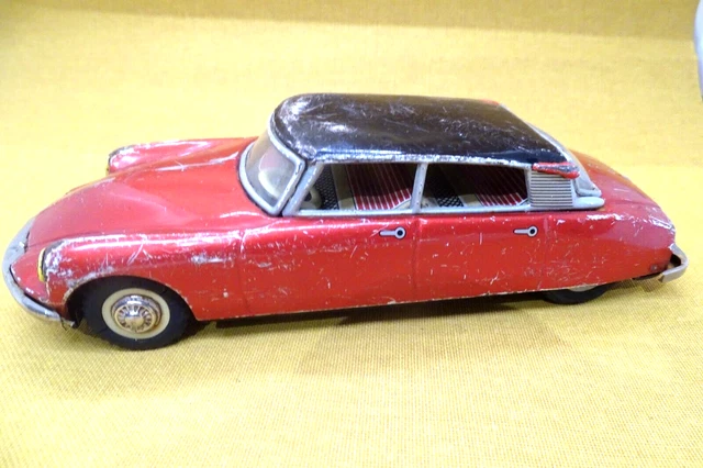 Joustra - Voiture mécanique Cabriolet N°2045 Etat neuf