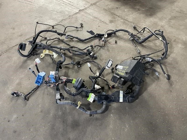 2012 Mazda 6 2.5L Engine Bay Fuse Box With Wire Harness Oem+