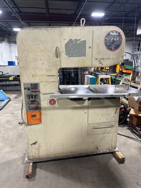 DoALL 36" VERTICAL METAL CUTTING BAND SAW. Blade Welder