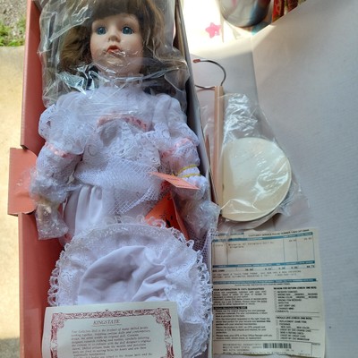 1993 Brunette Porcelain 16" Doll by Kingstate The Dollcrafter Michelle #2161