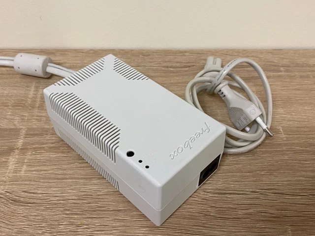 Kit FreePlug Complet CPL Pour Freebox V5, V6 HD, Server - Occasion état Excellent