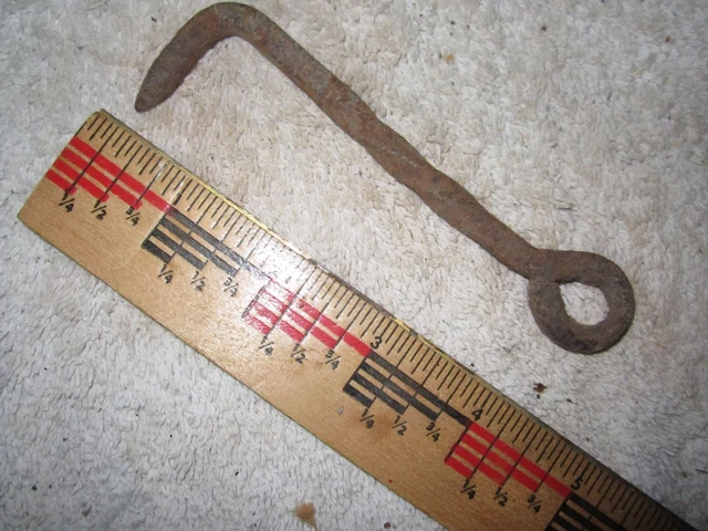 Antique Vintage 4 1/2" Rustic Twisted Gate, Barn Door, Shed, Hook, Lock, Latch