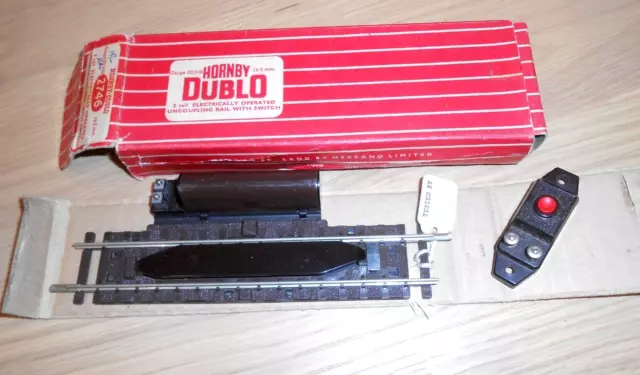 Hornby Dublo Elec Op Uncoupling Rail With Switch 2746 -Boxed Ex Shop Stock