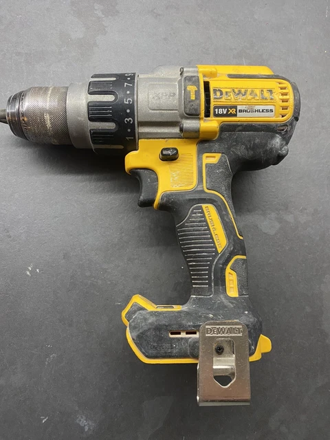 DEWALT DCD996 18V hammer drill type 2 switch motor clamshell