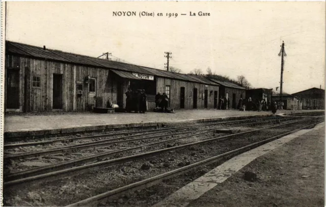 CPA Noyon La Gare FRANCE (1014199)