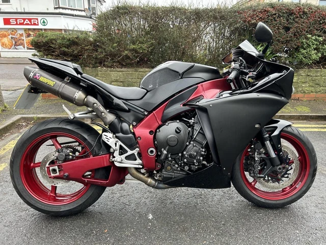 Yamaha r1 big bang 2009 deals
