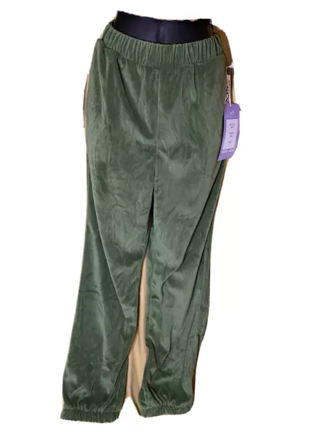 New womens junior joggers Simply Blessed sz L Green velour velvet olive Pants