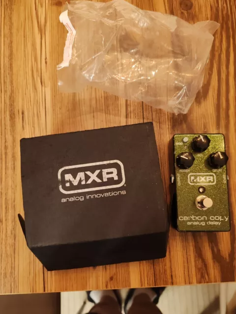 MXR M169 Carbon Copy Analog Delay - Effektgerät für Gitarren, Bass, und mehr