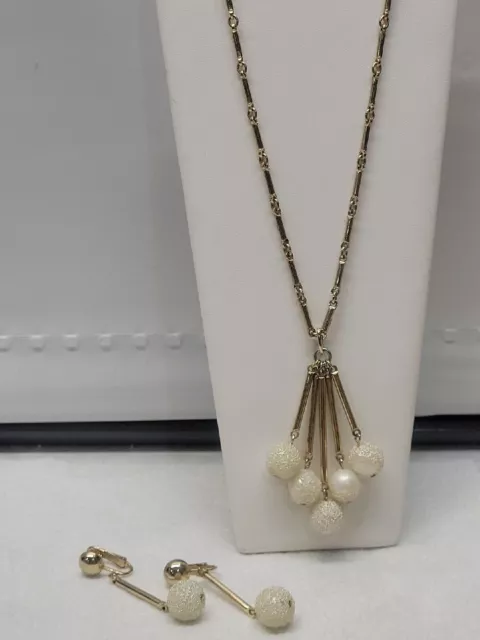 Vintage 1962 Sarah Coventry "Mantinee Elegance" Snow Ball Gold-Tone Link Set
