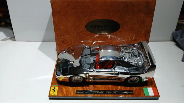 Ferrari F40 Chrome 1987 - Modèle Réduit Burago 1/18 - Ref. 3032 - Occasion Très Rare