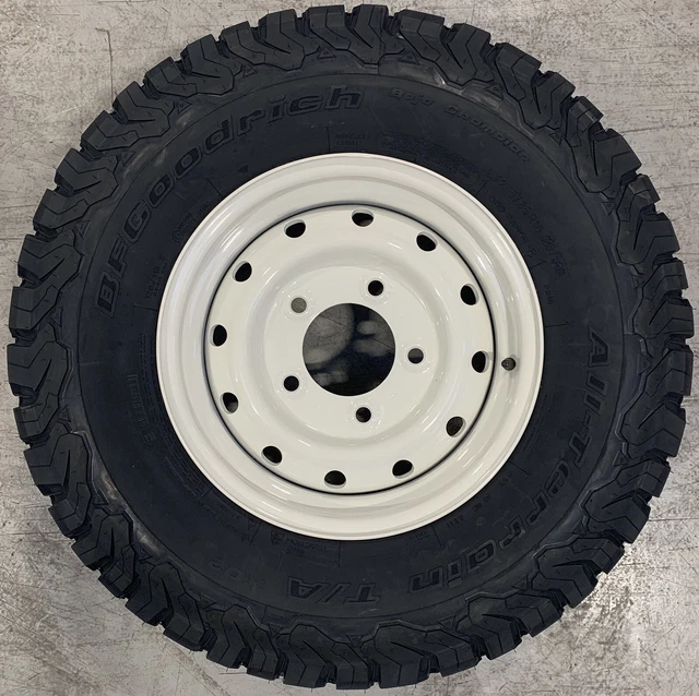 GENUINE LAND ROVER Defender Wolf 16