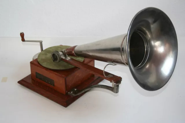 Berliner Model A ,Trademark Model, Dog Model ,Grammophone v. 1901,  Spain Label