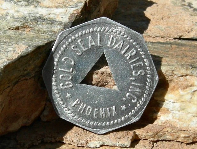 1929 Phoenix, Arizona Az (Maricopa Co) "Gold Seal Dairies" 1/2 Pint Cream Token 1929 Phoenix, Arizona Az (Maricopa Co) "Gold Seal Dairies" 1/2 Pint Cream Token