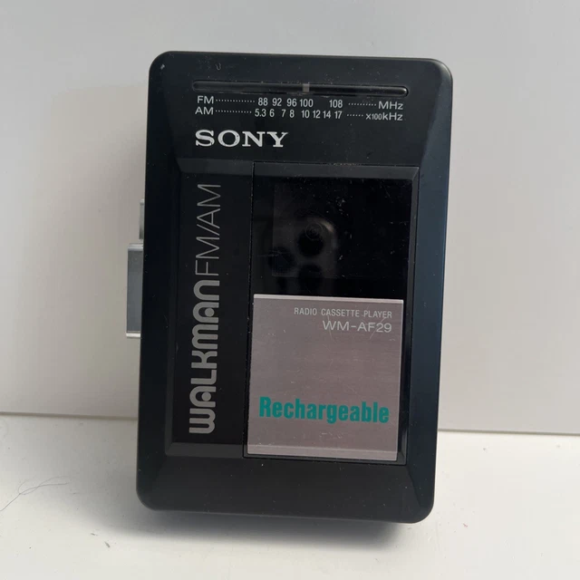 WALKMAN SONY WM-32 / Testato / Cinghia Nuova EUR 109,00 - IT - Foto 9