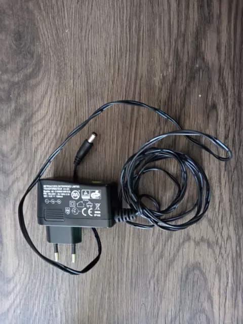 Transformateur 6 Volts/1500 mA pour divers circuit de voitures électrique 1/43
