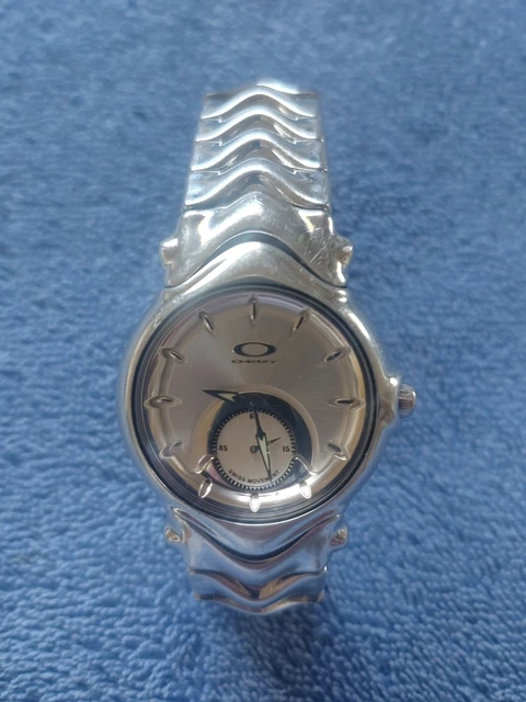 OAKLEY JURY WATCH white saddle back leather silver sunburst