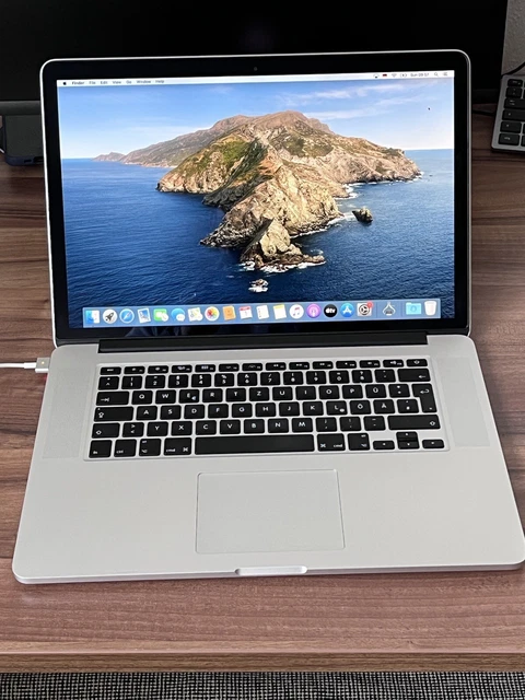 MacBook Pro Retina 15,4'' - 256GB SSD - 16GB RAM - i7 CPU