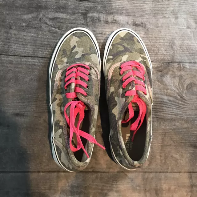 Women’s Mossimo Supply Co Camouflage Sneakers Size 7